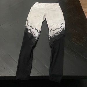 Alo sheer on bottom leggings